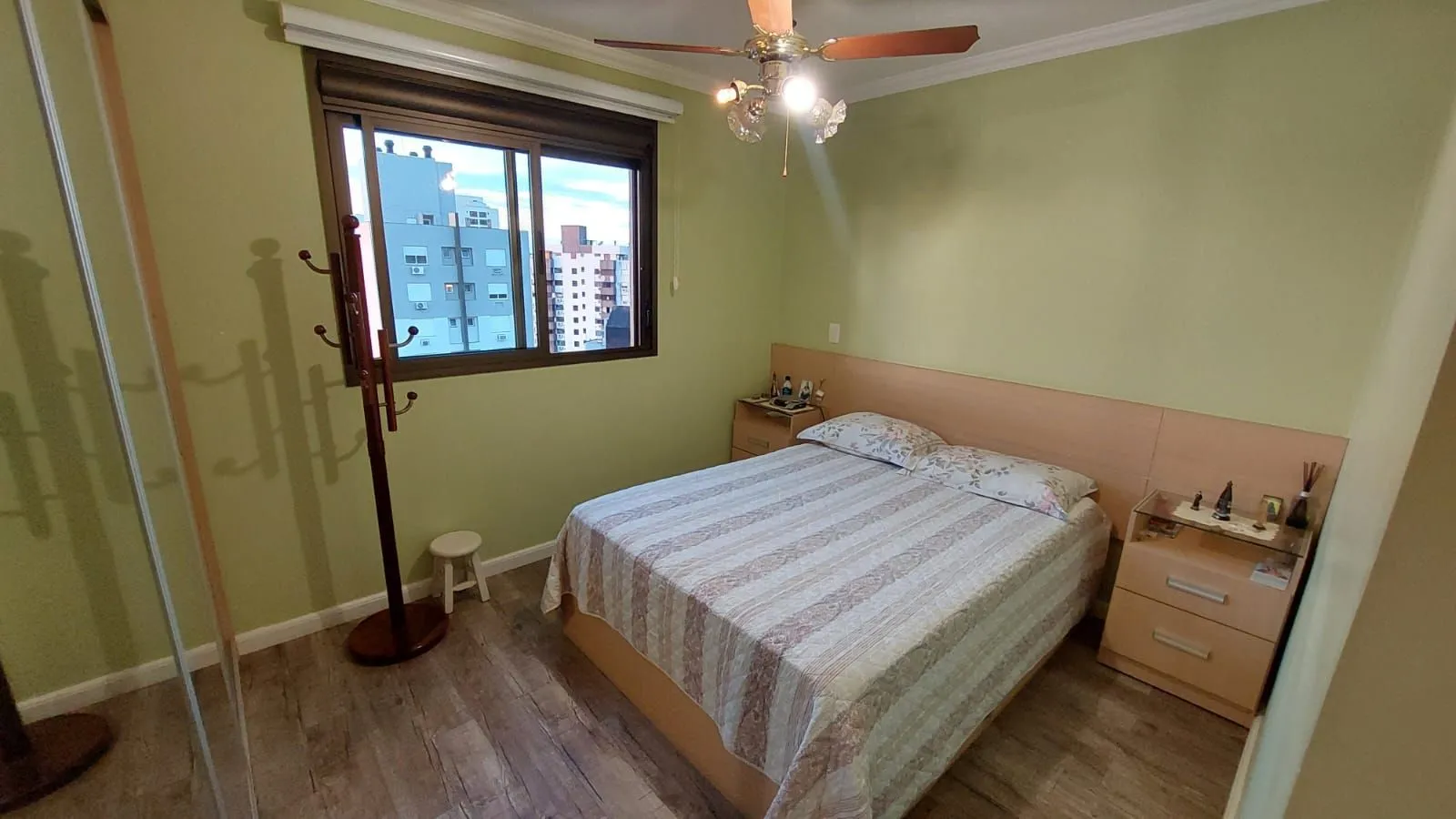 Imagem APARTAMENTO 2 DORMITÓRIOS - 70,19 m² - 2 VAGAS - MENINO DEUS