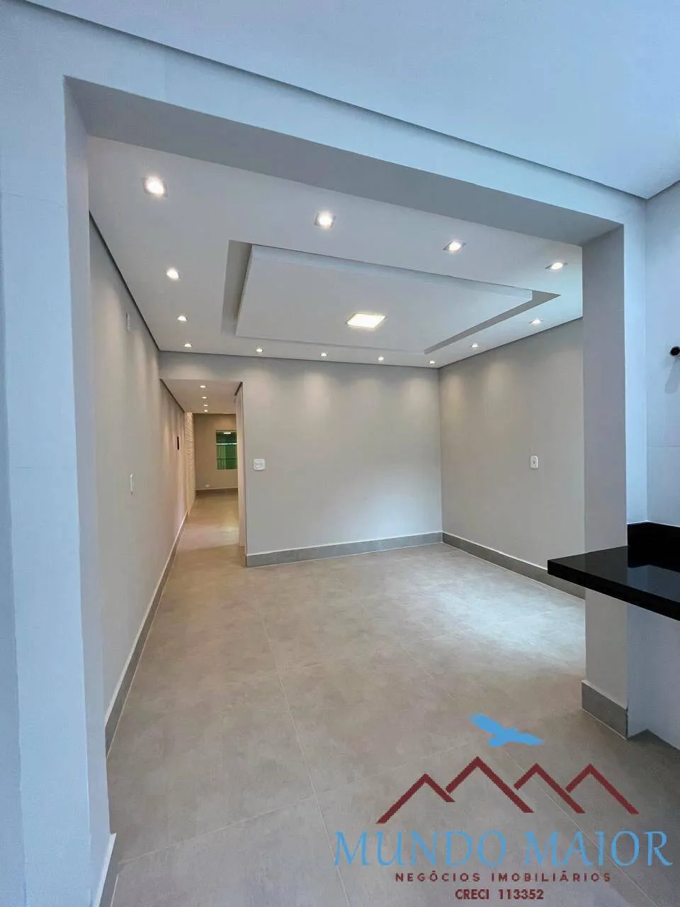 Imagem Sobrado novo 180m2 - 3 dormitorios e 2 vagas e 1 suite - R$ 750.000.00