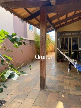 Imagem Sobrado à venda, 340 m² por R$ 1.950.000,00 - Jardim Florença - Goiânia/GO