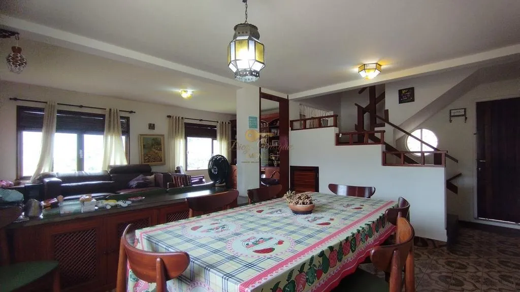 Imagem Casa em Condomínio para Venda em Teresópolis / RJ no bairro Quinta da Barra