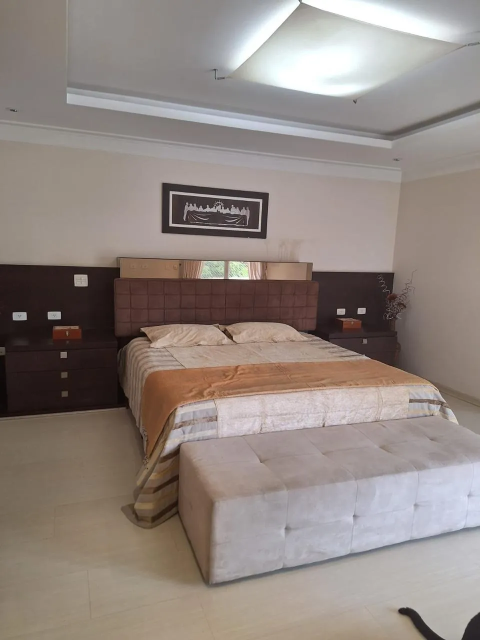 Imagem Casa de 600m² de Área Construída Localizada no Condominio Tamboré