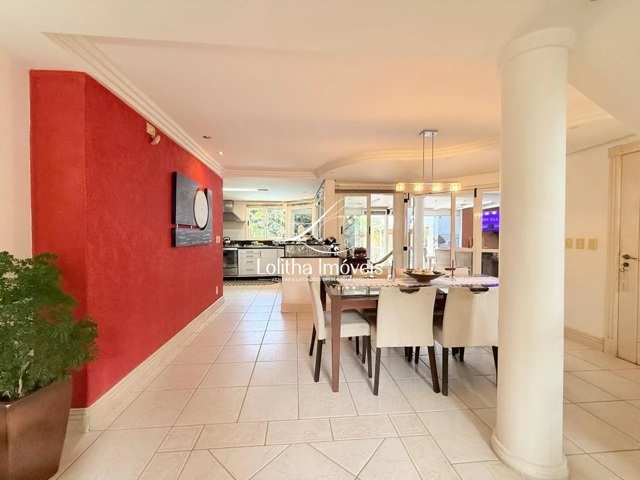 Imagem Casa à venda em Jurerê Internacional com 4 Suítes - Florianópolis/SC