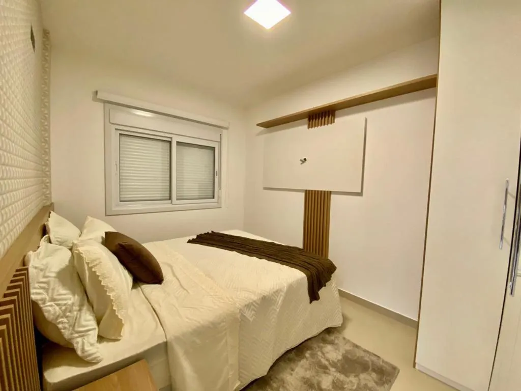 Imagem Apartamento 2 Dormitórios - Bairro Navegantes
