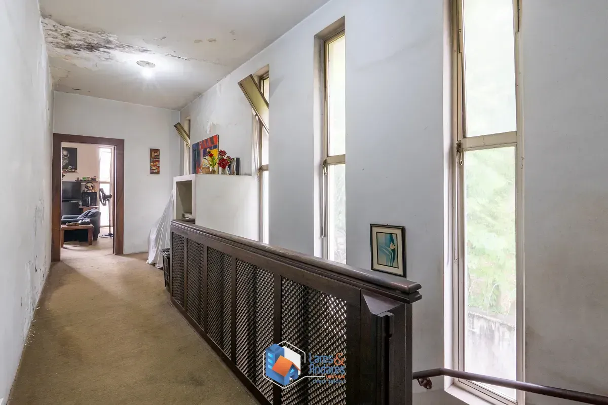 Imagem Casa para venda em Moema com 3 quartos, sendo 3 suítes, 330m²