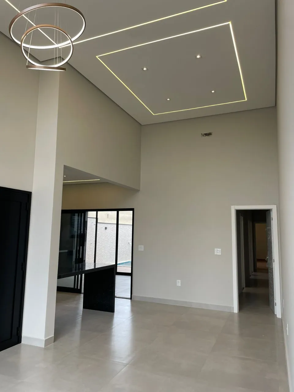 Imagem Casa em Condomínio à Venda em Sorocaba-SP, Jardim Novo Horizonte: 3 Quartos, 1 Suíte, 2 Salas, 3 Banheiros, 140m²
