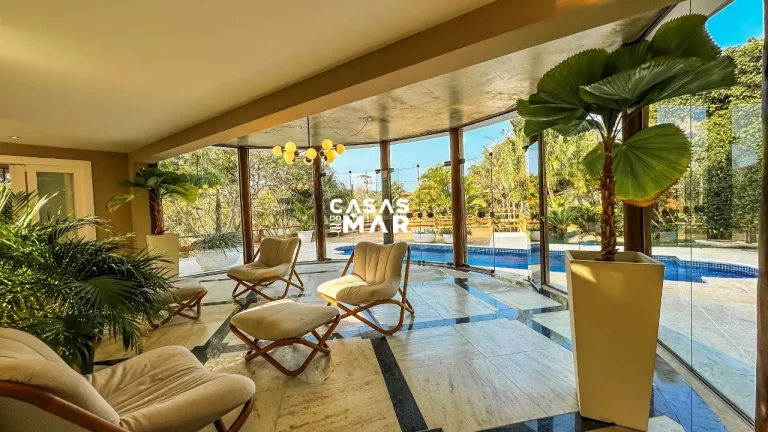 Imagem Casa vista mar à venda com porteira fechada, 6 suítes, lazer incrível, Búzios