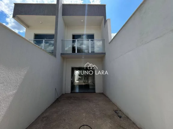 Imagem Casa à Venda em Betim, no Bairro Tiradentes
