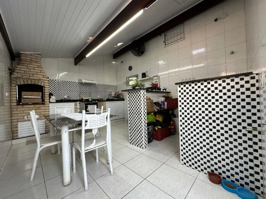 Imagem CASA COM 85,00 m² - MARACANÃ - PRAIA GRANDE SP