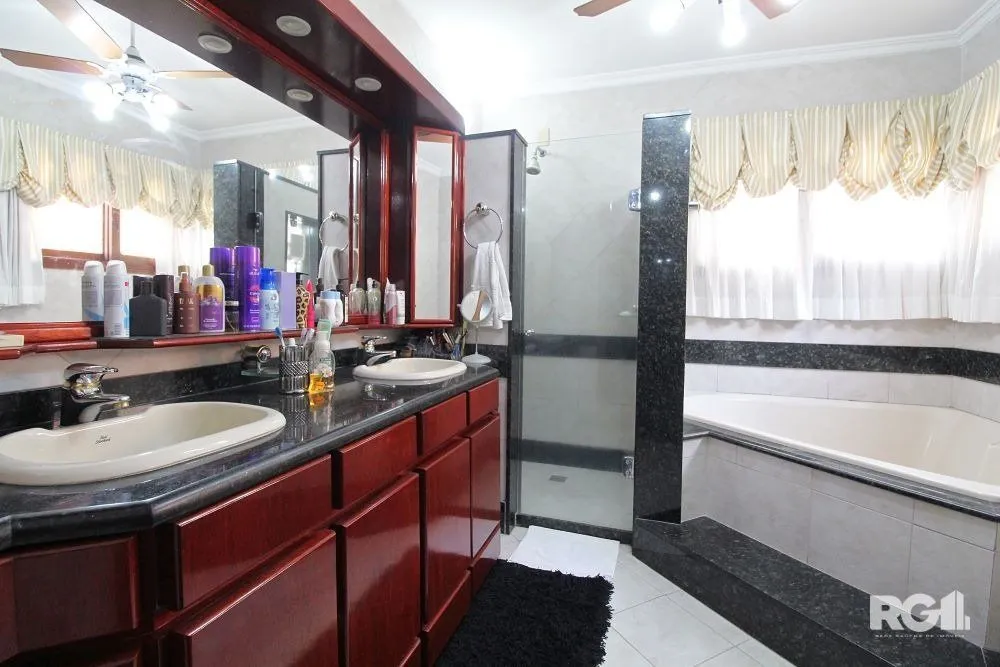 Imagem CASA 4 DORMITÓRIOS A VENDA, NA CHÁCARA DAS PEDRAS .