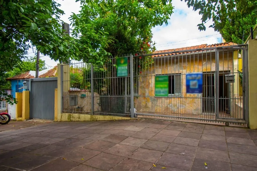 Imagem Casa com 3 dormitórios, 1 vaga e 74m² no bairro Cristo Redentor