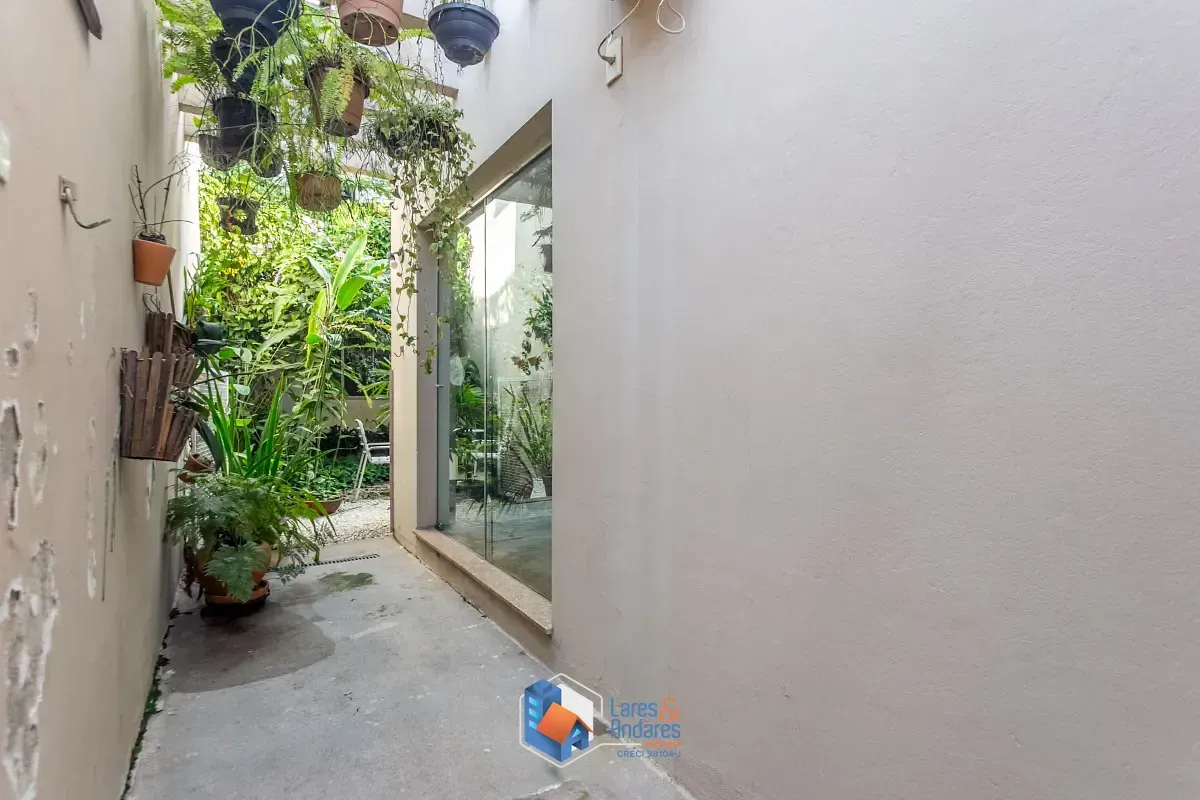 Imagem Sobrado para venda em Campo Belo com 3 quartos, sendo 1 suíte, 179m²