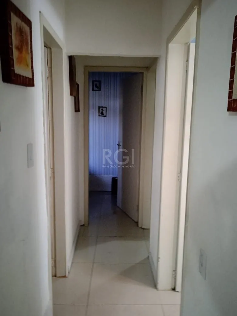 Imagem Casa para Venda - 140m², 5 dormitórios, 2 vagas - Cavalhada, Porto Alegre