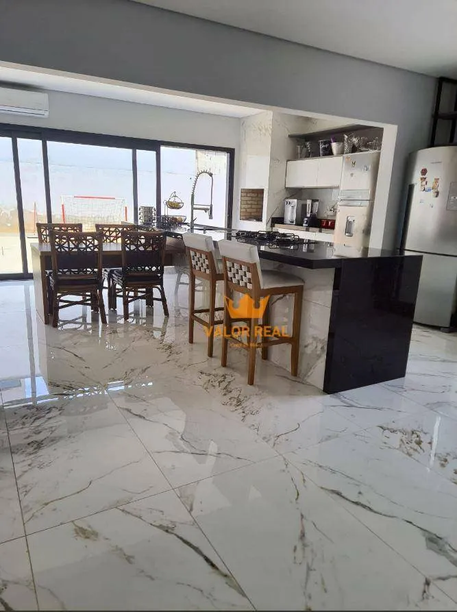 Imagem O aconchego do lar em um imóvel de alto padrão. Condomínio fechado Terras de Jundiaí, Sobrado 380 m2 R$ 2.250 mil