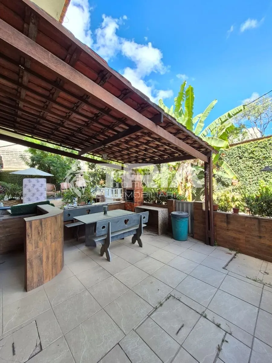 Imagem Casa de 4 quartos, 155m² no bairro Caxangá, em Recife