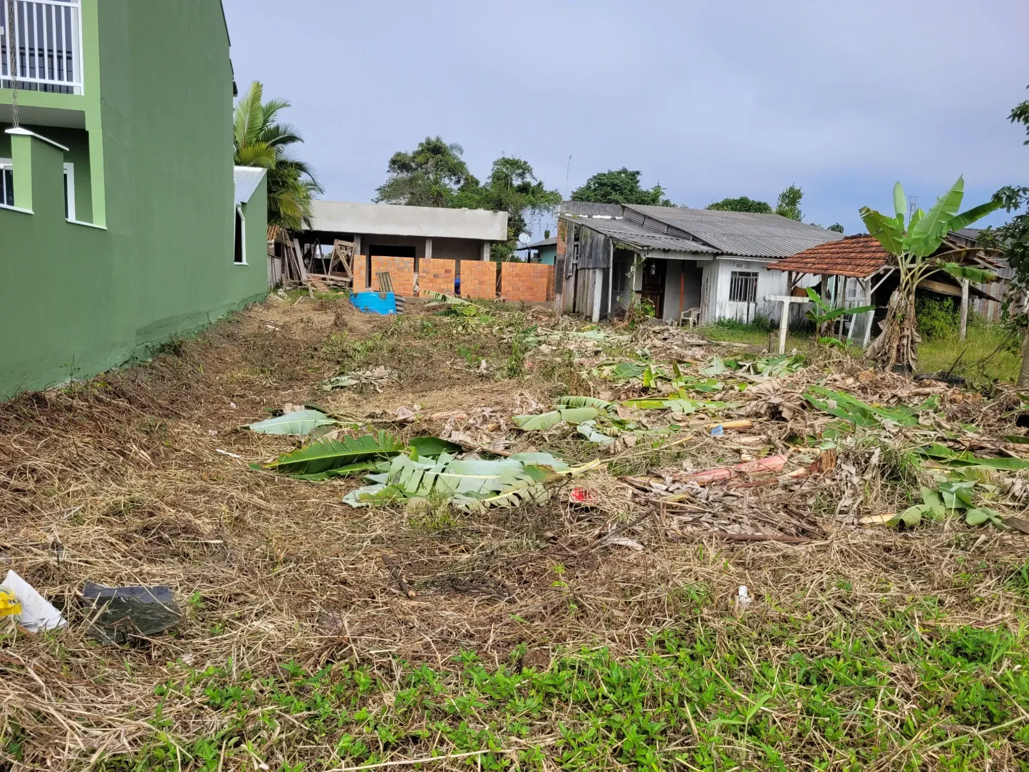 Foto do imóvel: Terreno à Venda, 360 m² em Barra do Saí - Itapoá