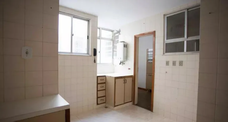 Imagem Apartamento com 2 Quartos à Venda, 74 m² em Icaraí - Niterói