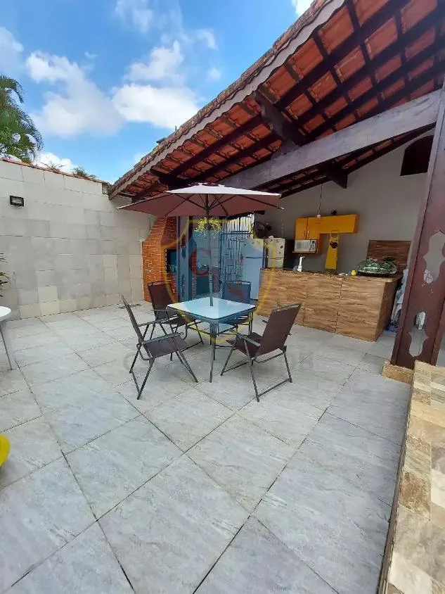 Imagem Casa com 4 quartos à venda no Balneário Flórida -PG