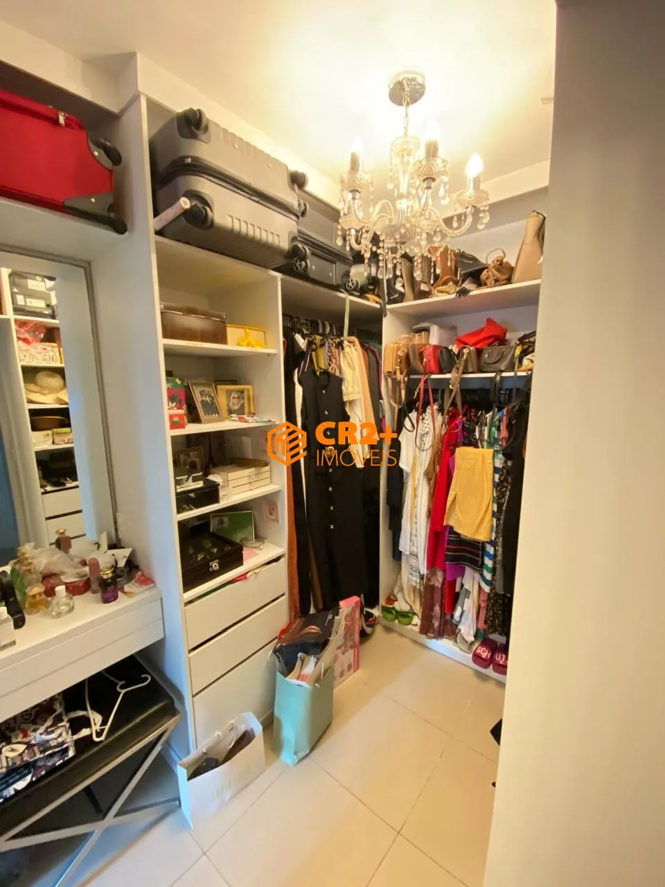 Imagem Vendo Apartamento em Setúbal 3 quartos, 2 suítes- 100m²