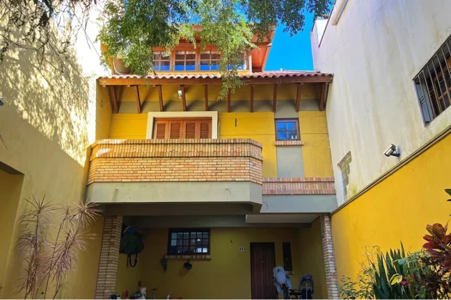 Imagem Casa em Condomínio para venda no bairro Pedra Redonda em Porto Alegre