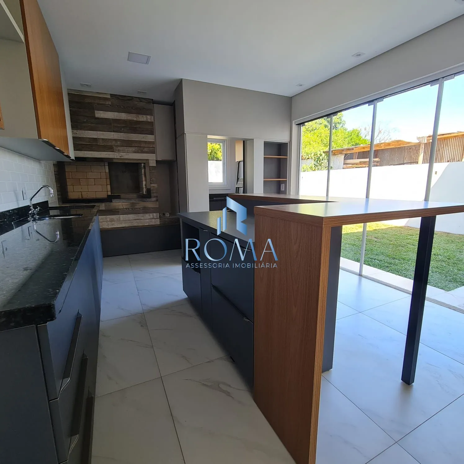 Imagem Casa em Condomínio 3 dormitórios à venda Camobi Santa Maria/RS