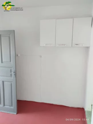 Imagem CASA C/ 30M², 1 DORM, COZINHA, WC E TERRAÇO NUMA TRAVESSA DA AV GUACA