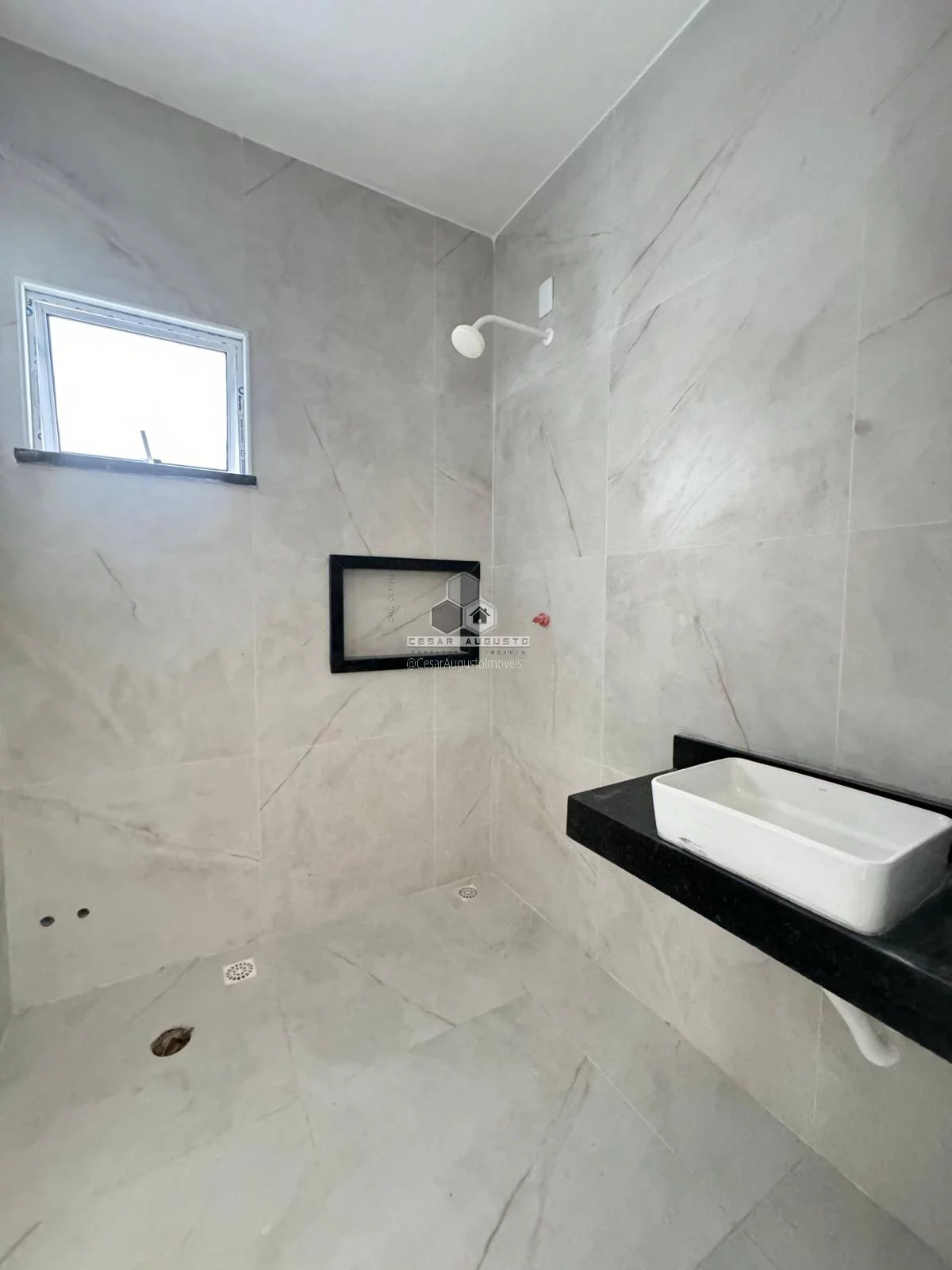 Imagem Flores Residence - Casas planas em rua privativa no Eus?(C)bio