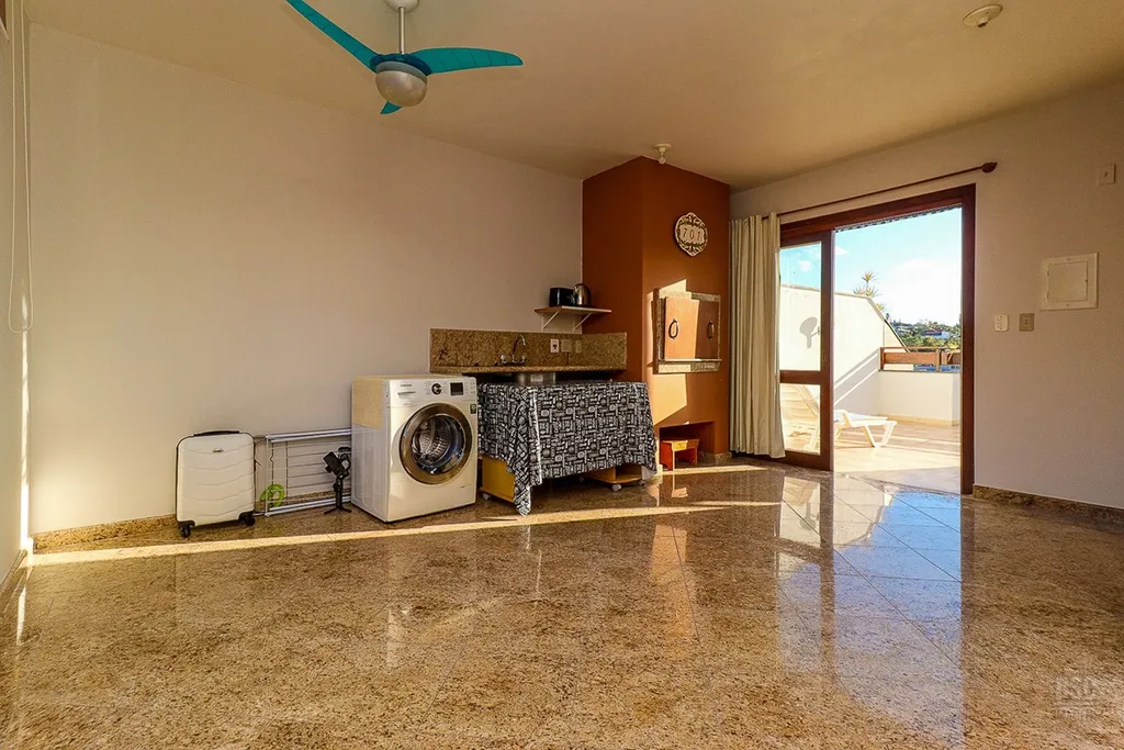 Imagem Casa de Condomínio em Chácara das Pedras