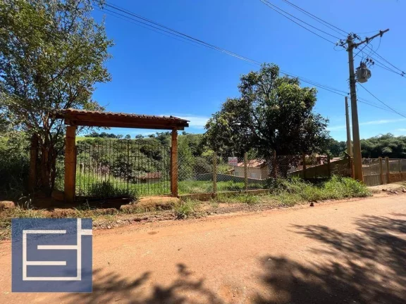 Foto do imóvel Terreno à venda, 945 m² por R$ 90.000,00 - Rubins - Socorro/SP