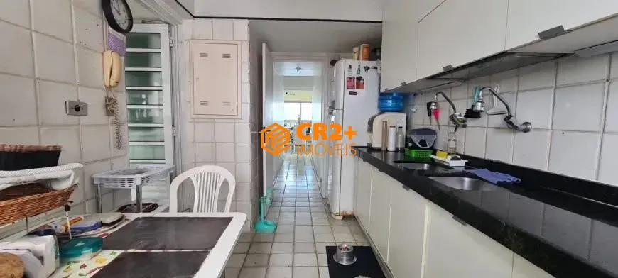 Imagem Vendo excelente apartamento beira mar de Candeias com 3 quartos e 2 vagas de gar