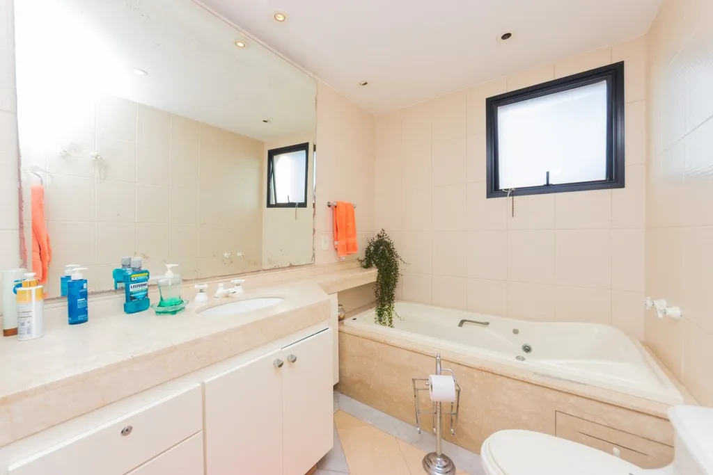 Imagem Apartamento à venda em São Paulo, Campo Belo, com 4 quartos, 242m2