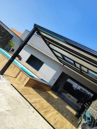 Imagem Casa/terreno 12X30, com construção, em São José dos Pinhais PR