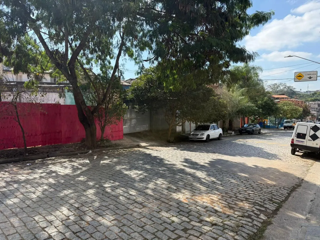 Imagem VENDO EXCELENTE TERRENO NO BAIRRO JARDIM UBIRAJARA!