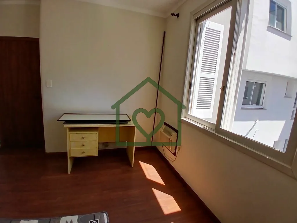 Imagem Oportunidade! Apartamento mobiliado, desocupado e pronto para morar no bairro Independência, com 2 ...