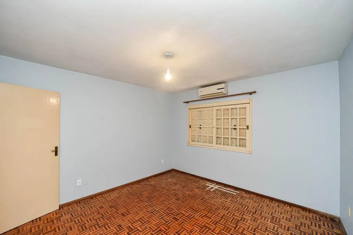 Imagem Casa com 4 dormitórios, R Doutor Paulino Guerra