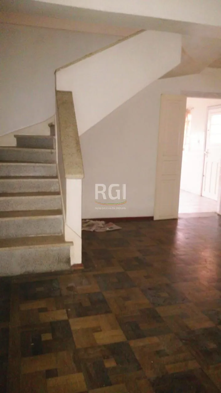 Imagem Casa para Venda - 140m², 3 dormitórios, 3 vagas - Santo Antonio