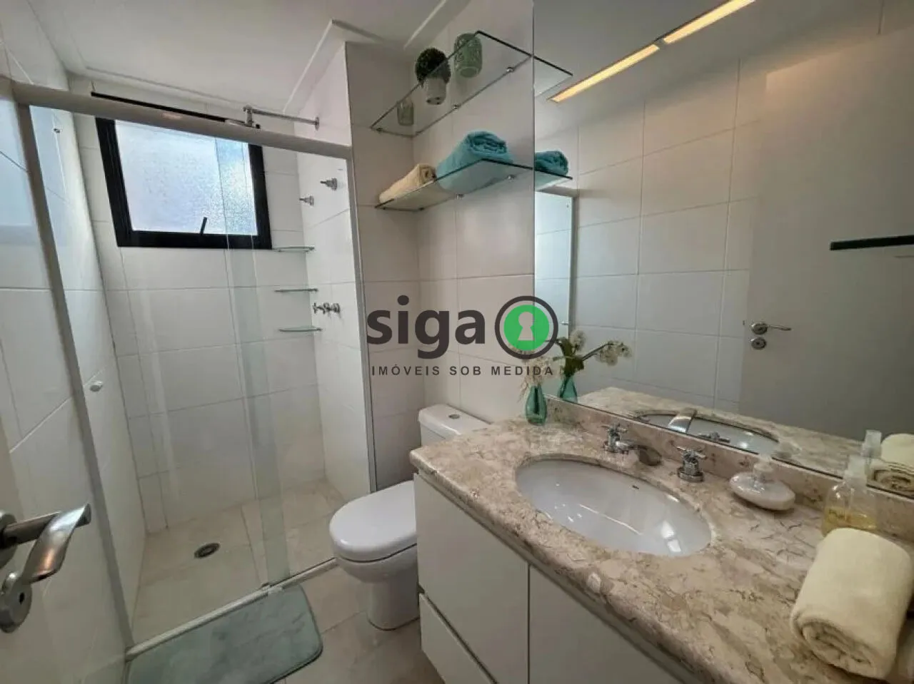 Imagem Apartamento a Venda no Panamby, de 184 mettros! 3 quartos e 4 vagas.