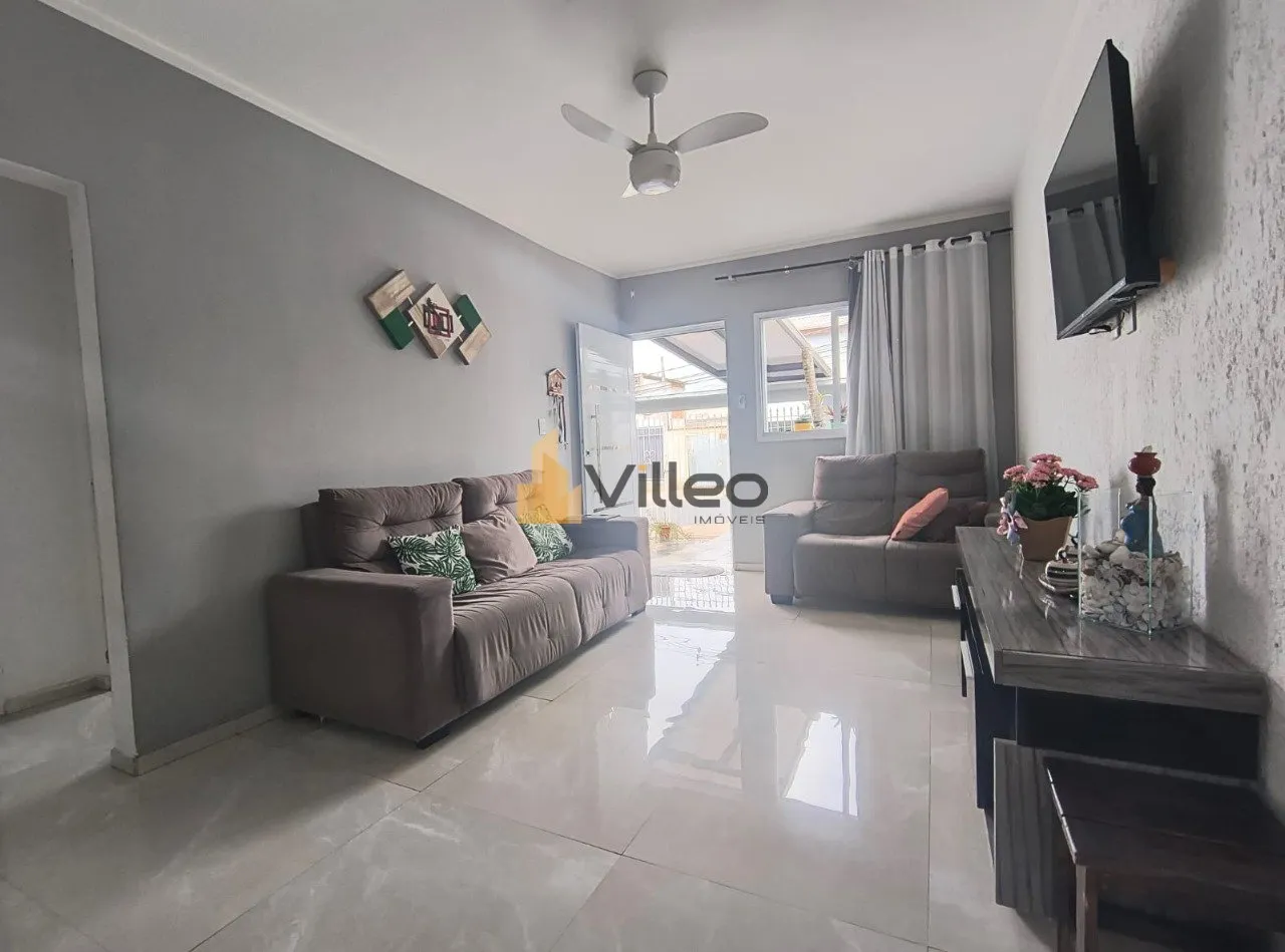 Imagem Descrição do Imóvel:

Descubra o prazer de viver em uma residência que combina elegância, funci...