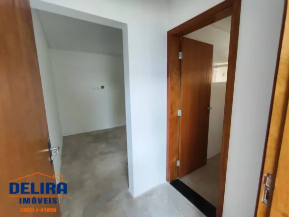 Imagem Casa com uma ótima localização em associação com garagem para 6 carros