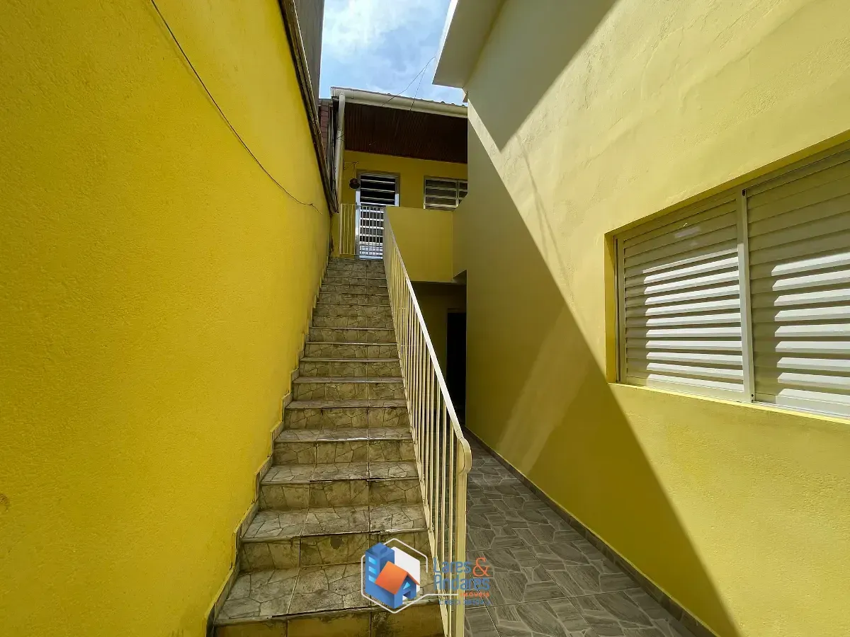 Imagem Sobrado para venda em Jardim Vaz de Lima com 4 quartos, sendo 2 suítes, 230m²