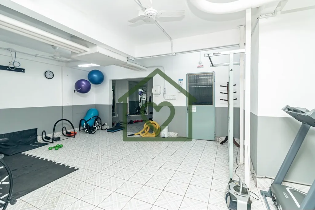 Imagem Apartamento com 84m² privativos, três dormitórios, sendo uma suíte, dois banheiros, sacada com l...