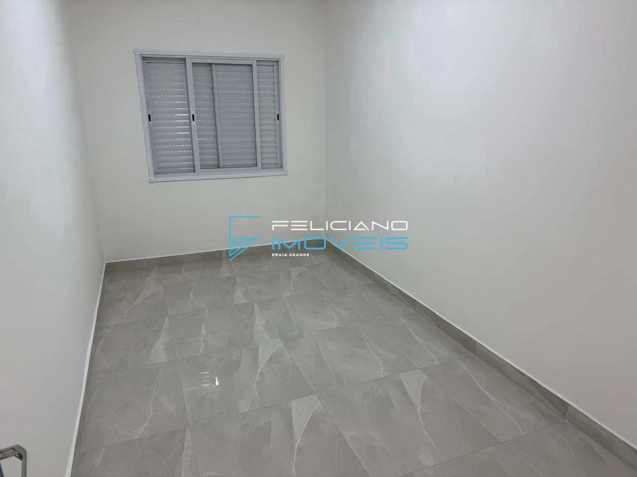 Imagem Casa com 2 quartos, Balneário Maracanã, Praia Grande - R$ 550 mil, Cod: 7152