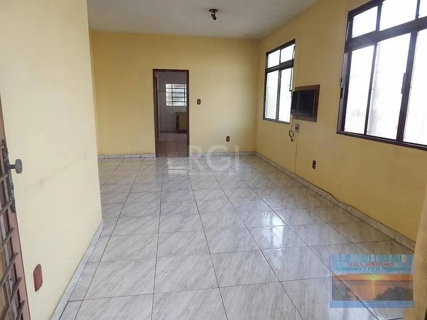 Imagem Casa para Venda - 120m², 3 dormitórios, 5 vagas - Nonoai