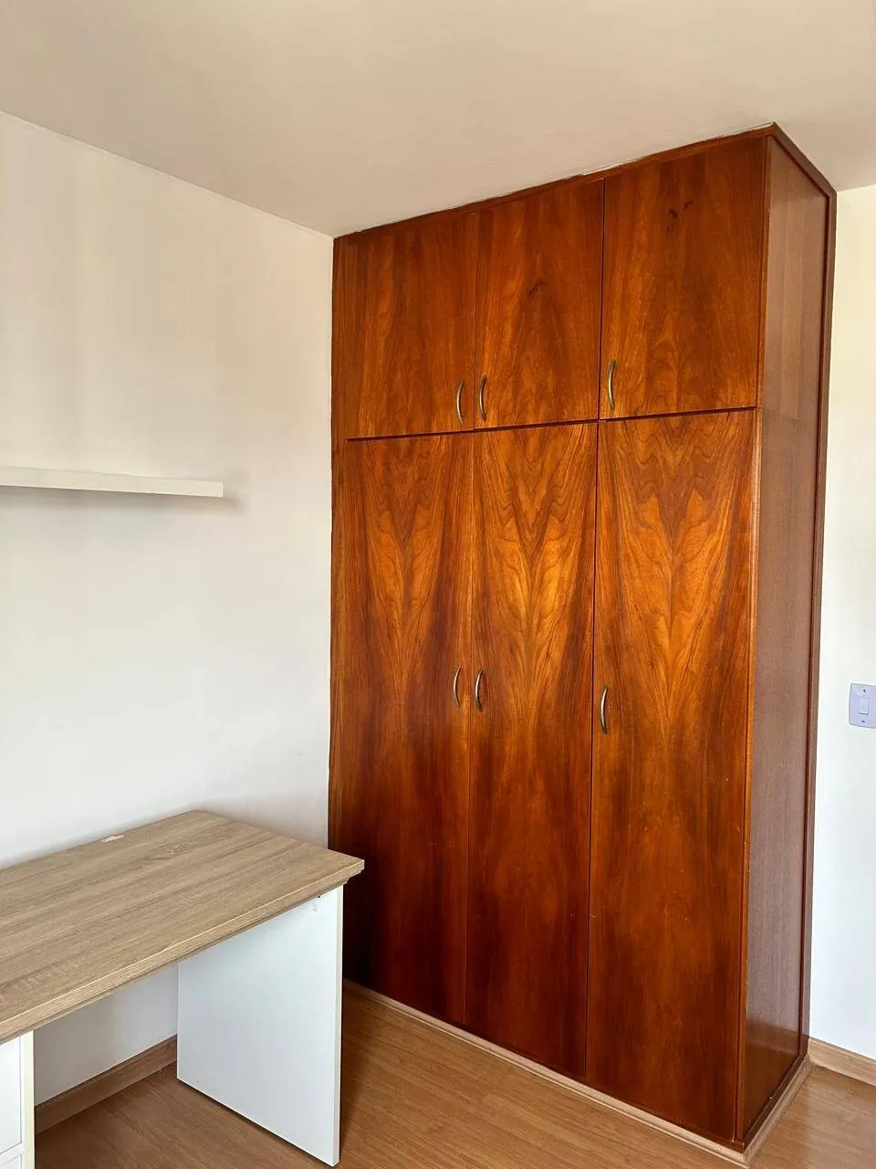 Imagem Apartamento Próximo ao Centro Comercial Alphaville - 3 Dormitórios, 1 Suíte, 90,2m²