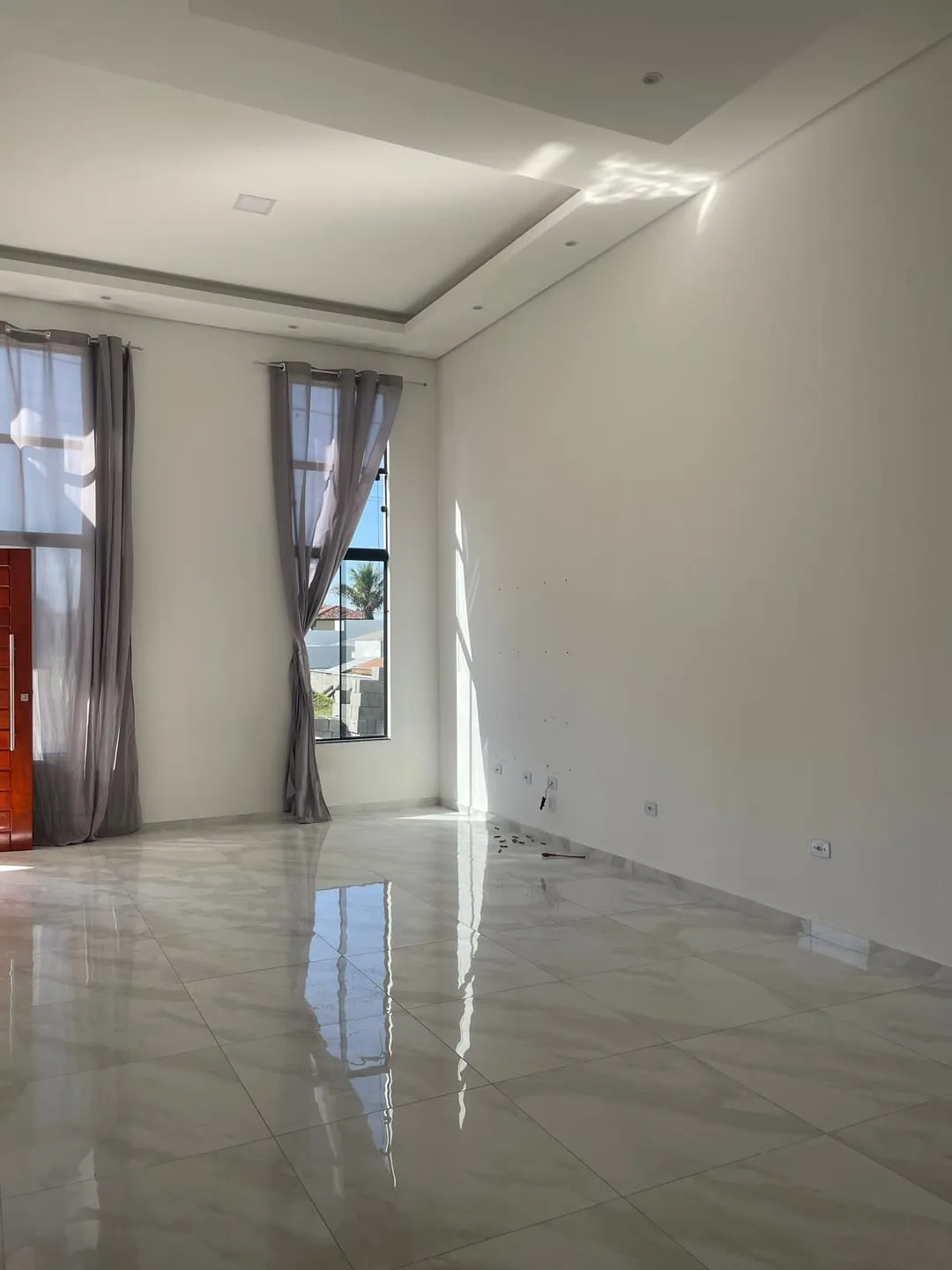 Foto do imóvel Casa à venda 3 Quartos, 1 Suite, 3 Vagas, 200M², Vila Prado, Pindamonhangaba - SP | Condomínio Vila Romana