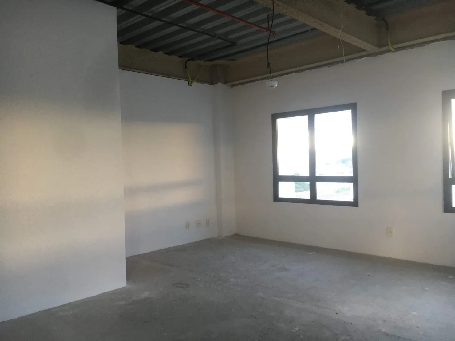 Imagem Comercial à venda 1 Vaga, 37.65M², Centro, Pindamonhangaba - SP | DHF Quality Smart Office