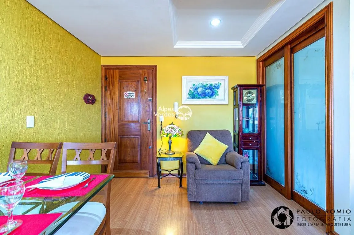 Imagem Vende-se Apartamento em gramado a 5 minutos da Rua Coberta de Gramado