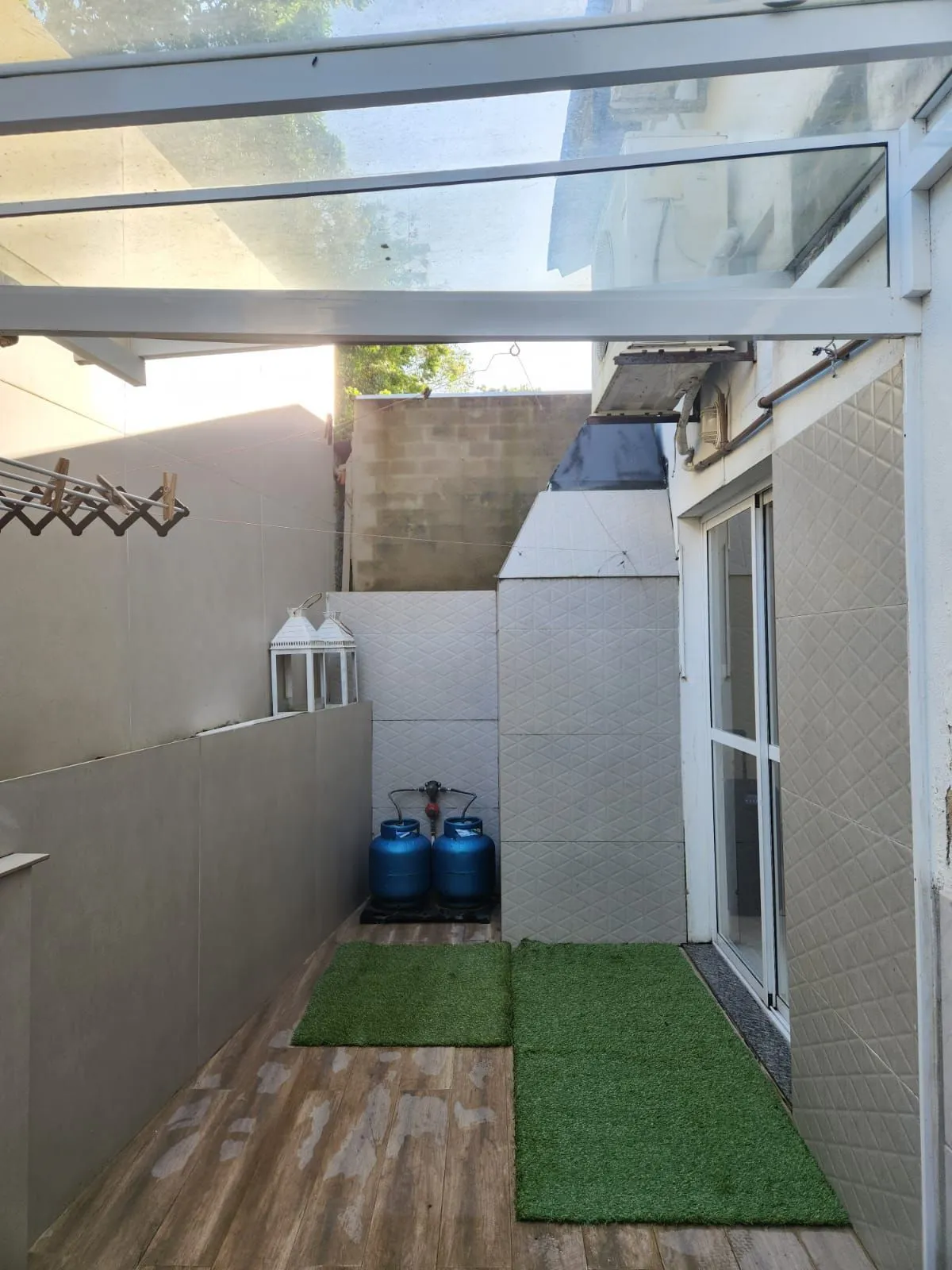 Imagem Ótima casa em condomínio fechado na Vila Nova, em Porto Alegre!