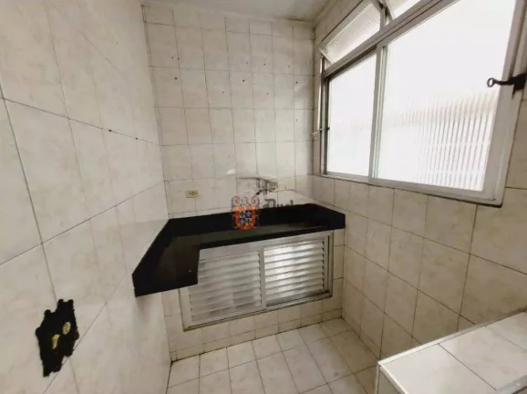 Imagem Apartamento com 2 dormitórios à venda, 90 m² por R$ 580.000,00 - Gonzaga - Santos/SP