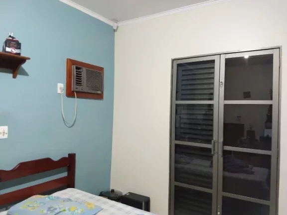 Imagem Casa em área nobre, 3 dormitórios com 1 suíte.