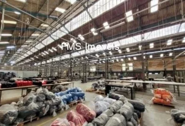 Imagem Galpão Comercial para Locação em Guarulhos-SP, São Roque: 2 Banheiros, 50 Vagas de Garagem, 8.086,75 m² de Área.